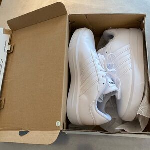 Adidas Women’s Court Platform GV9000